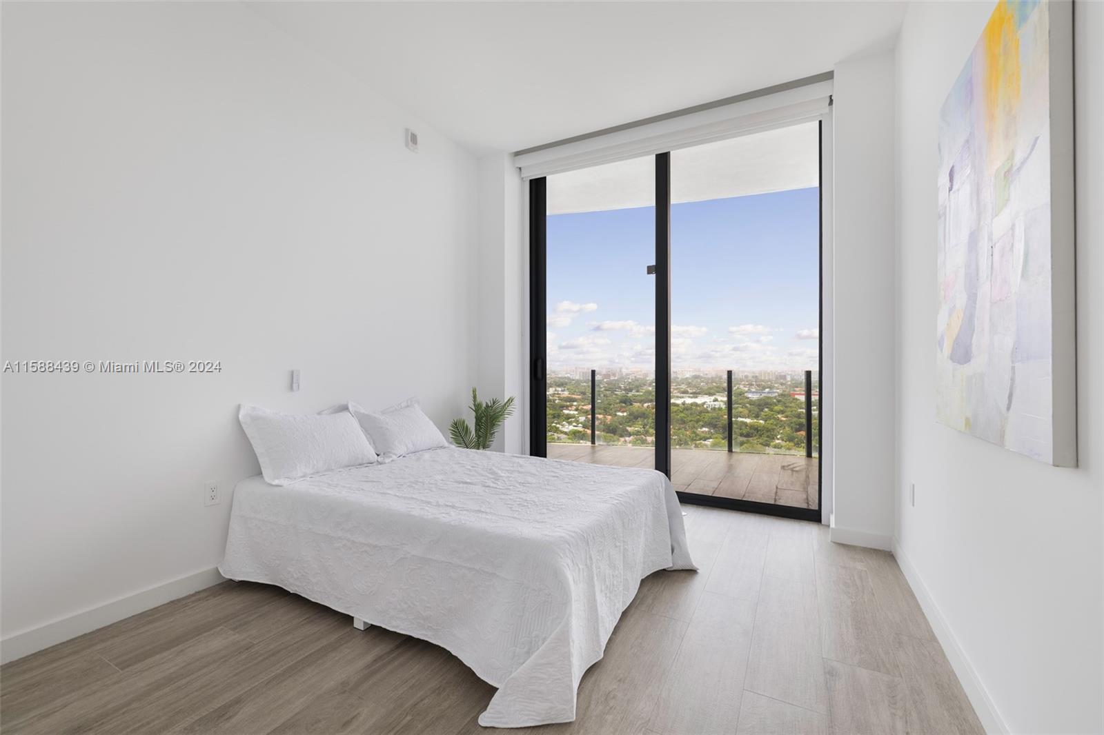 CLUB RESIDENCES AT PARK GR - Residential