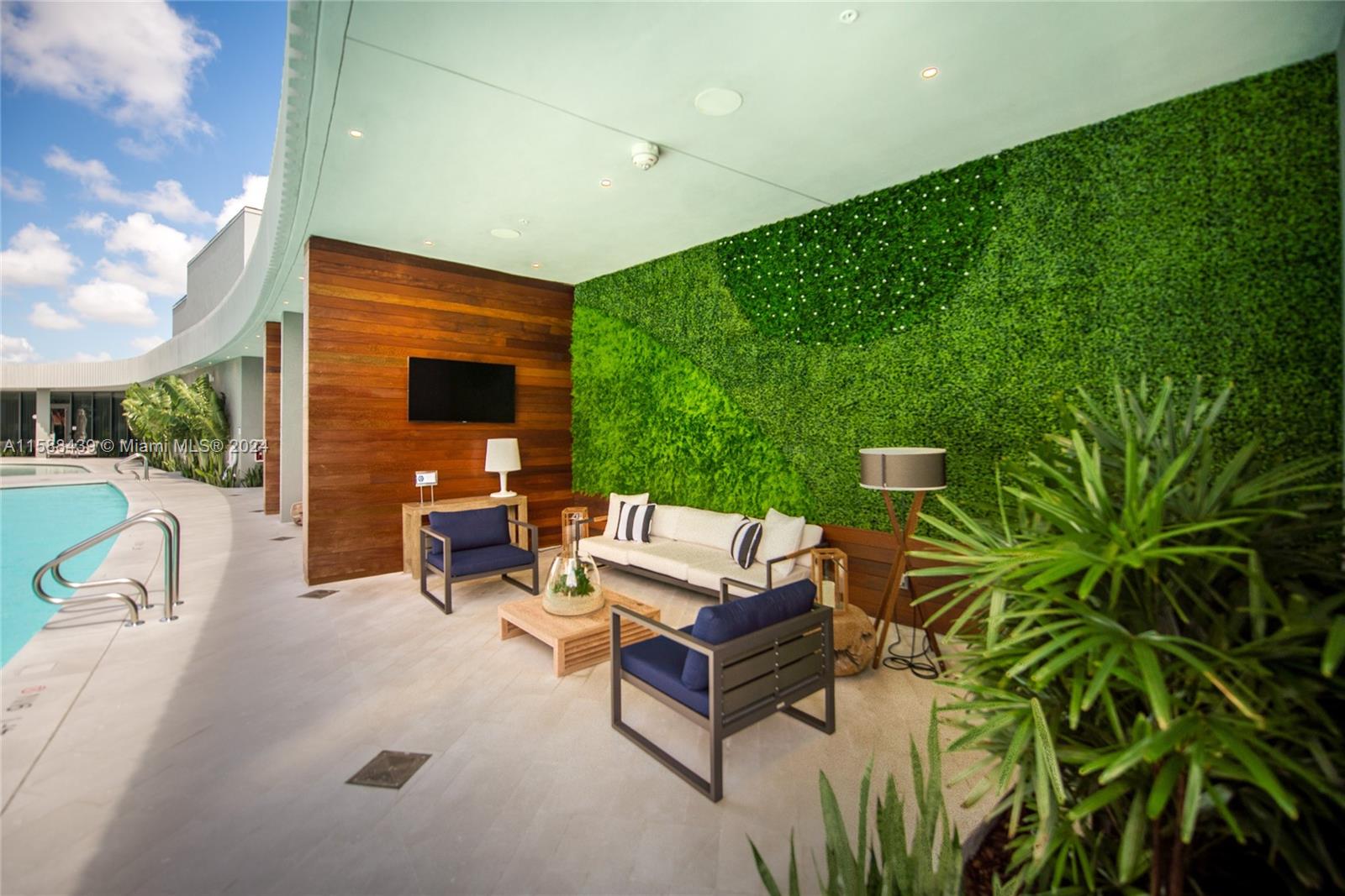 CLUB RESIDENCES AT PARK GR - Residential