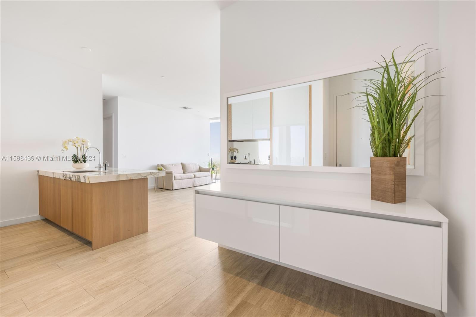 CLUB RESIDENCES AT PARK GR - Residential