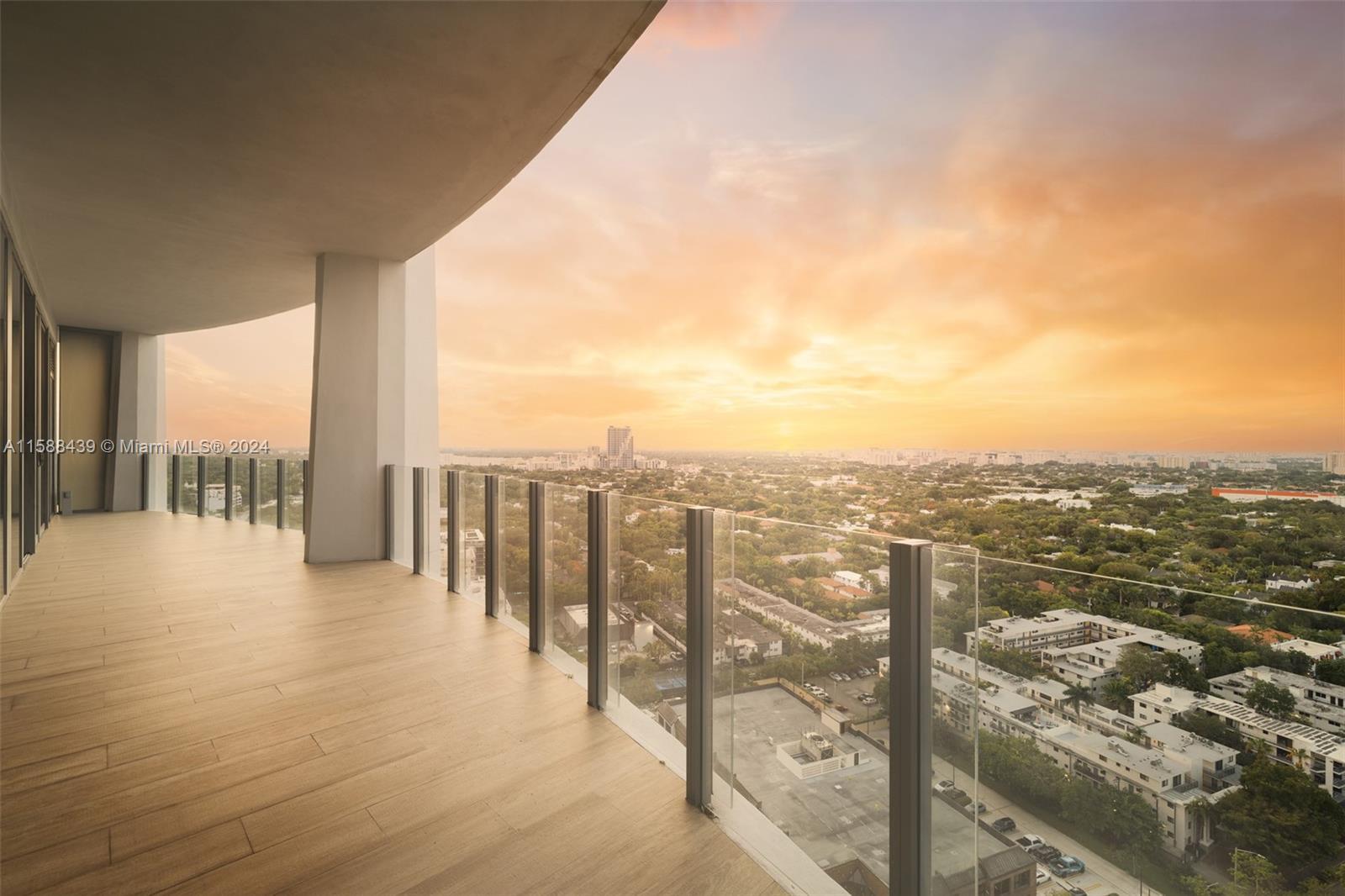 CLUB RESIDENCES AT PARK GR - Residential