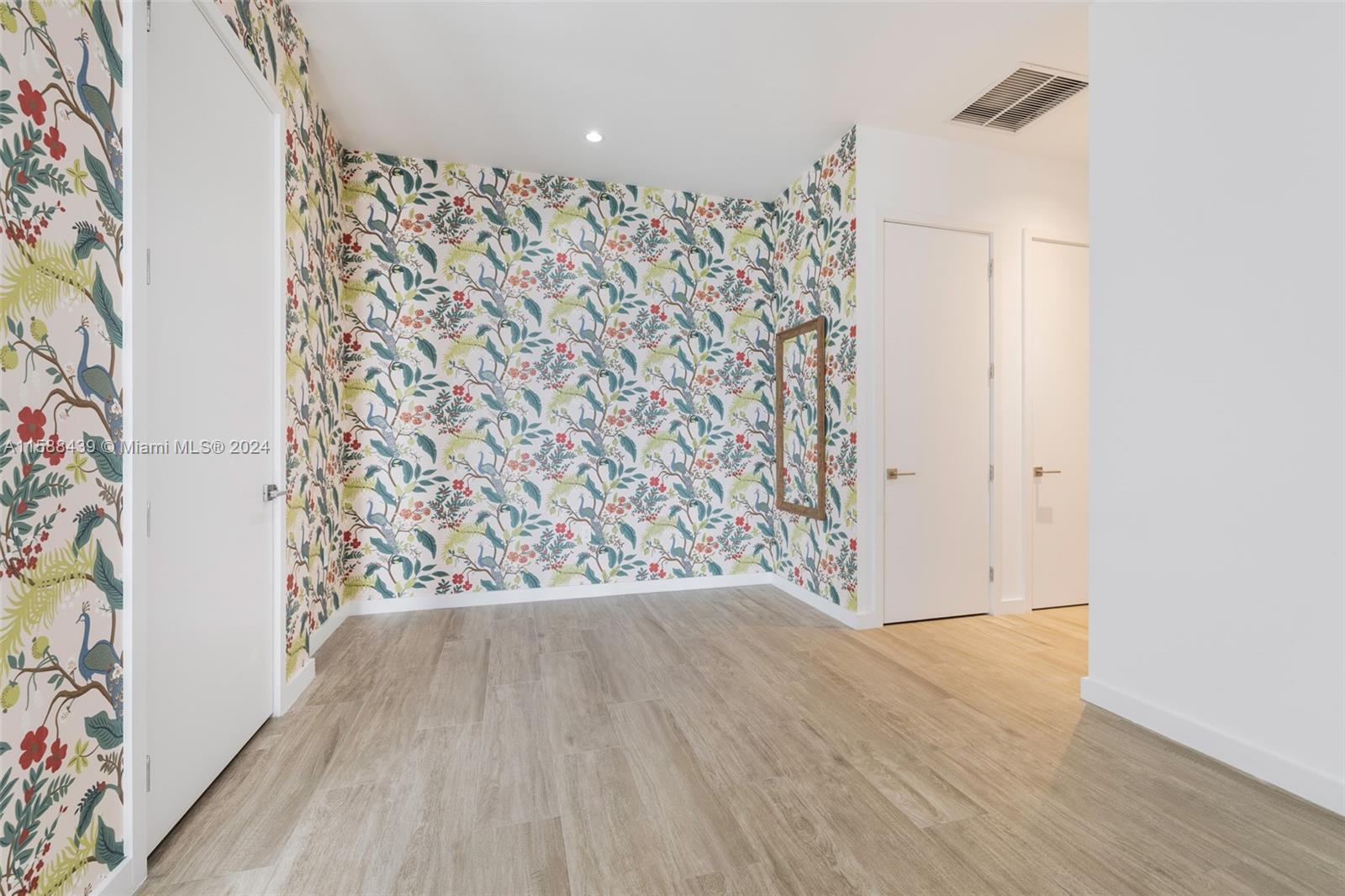 CLUB RESIDENCES AT PARK GR - Residential