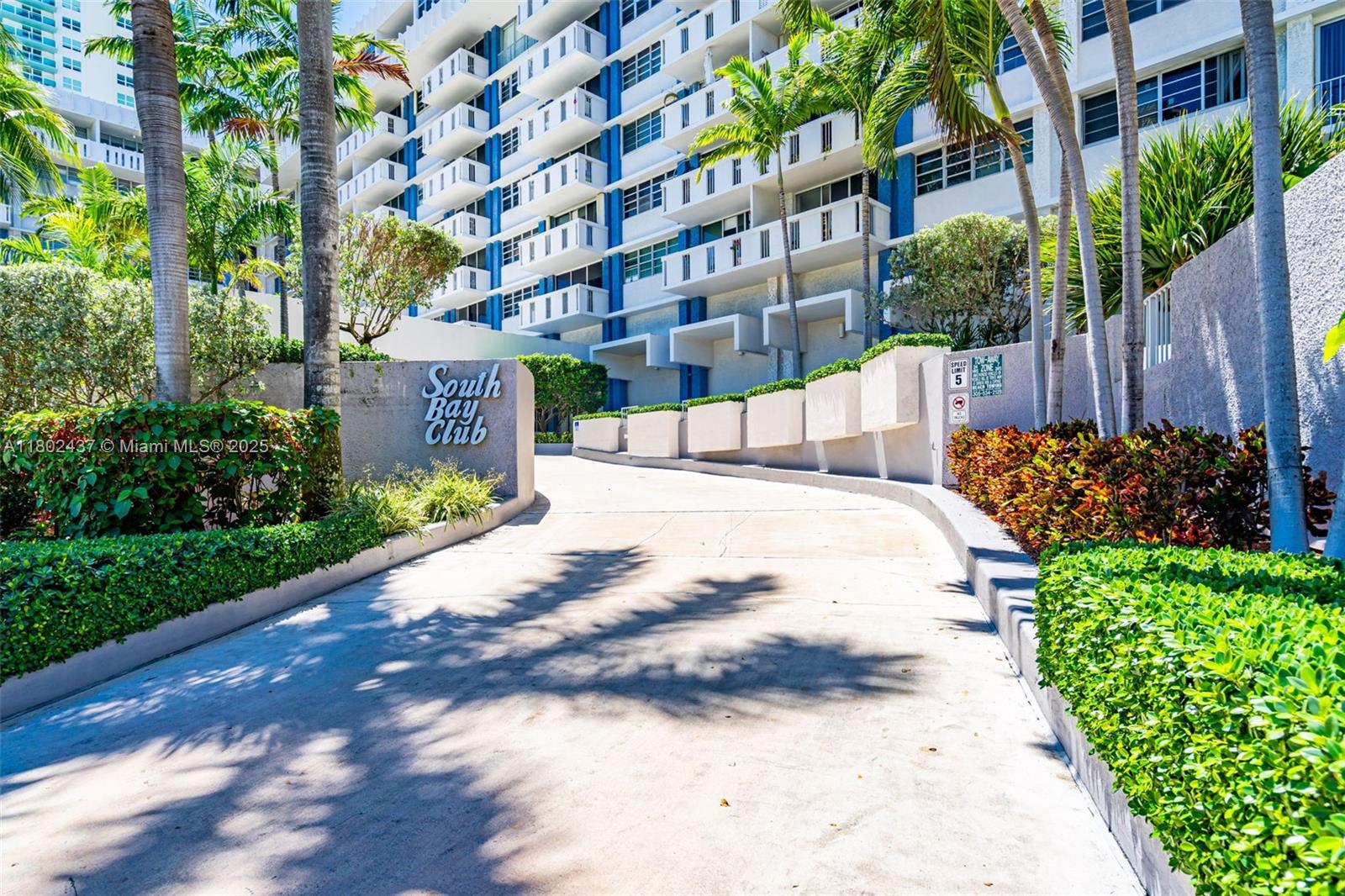800 West Ave 506, Miami Beach, Miami-Dade County, Florida - 1 Bedrooms  
1 Bathrooms - 