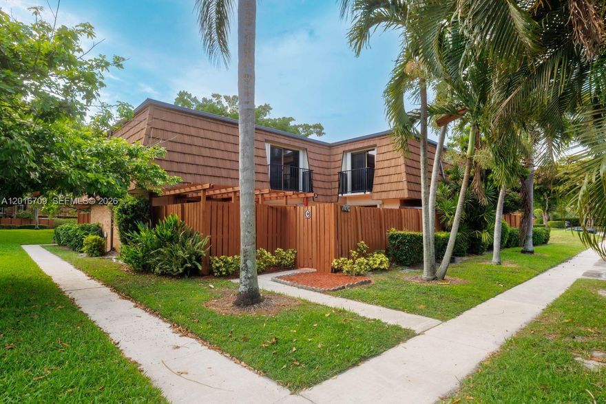Spacious 3-bedroom, 3-bath townhouse with beautiful lake views in the highly desirable Pine Island Ridge community. Conveniently located near Publix, Whole Foods, Costco, and easy access to I-595. The updated kitchen features granite countertops, tile backsplash, and stainless steel appliances. Major updates include a new roof (2025), A/C (2023), and accordion shutters on all windows for added protection. Enjoy country club living with access to an array of resort-style amenities, including a heated pool, gym, playground, private park trail, basketball courts, tennis and pickleball courts, and an 18-hole golf course. The community also includes a $175 annual food card for use at the club’s two restaurants. The association covers building exterior maintenance, fence repairs, cable, internet, pest control, and lawn care. Property includes 2 assigned parking spaces plus plenty of guest parking.