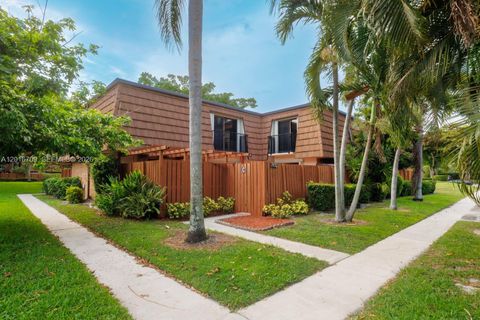Photo of 9126 SW 20th Pl #C, Davie, FL 33324 (MLS # A12016709)
