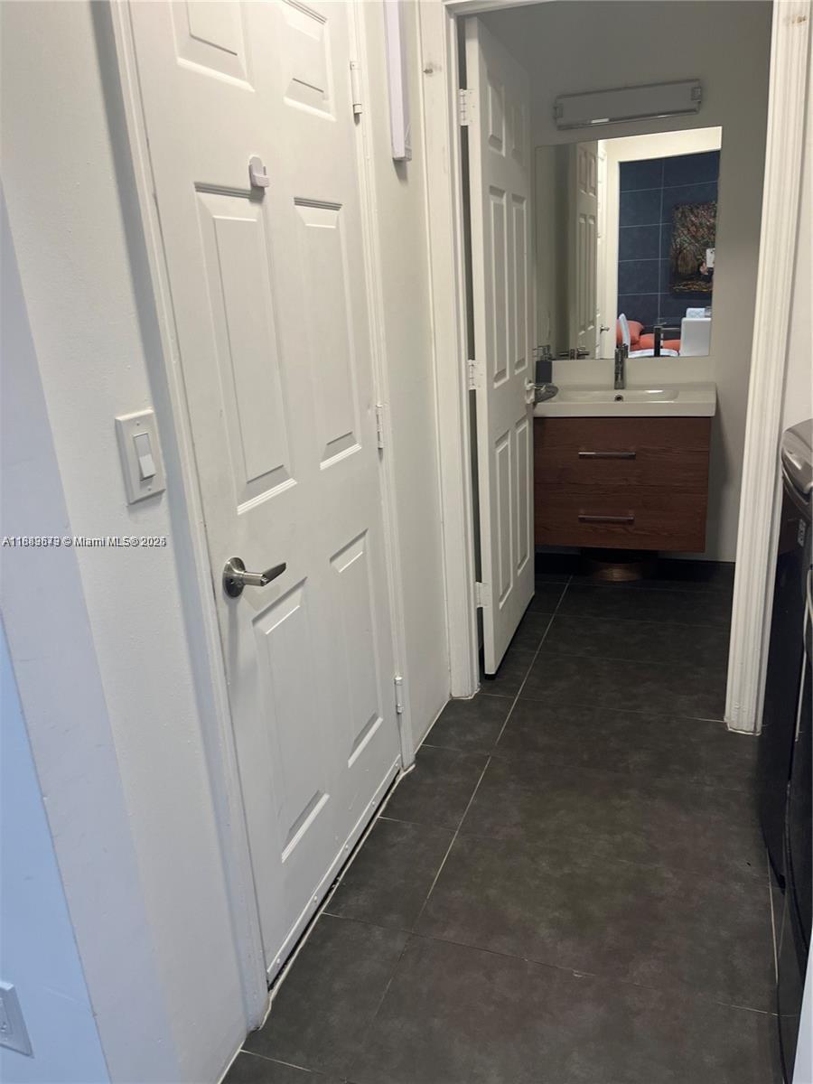 PEMBROKE ISLES 1 - Residential Lease