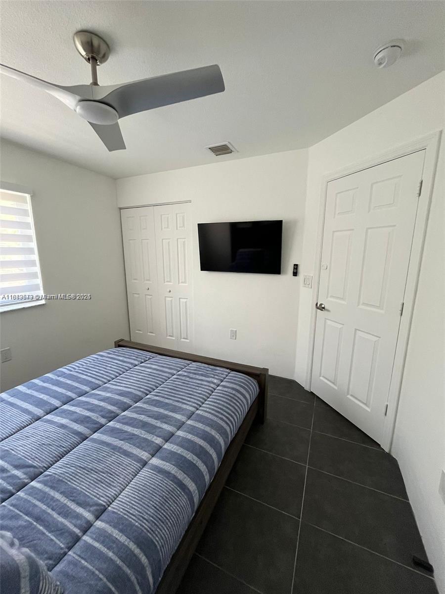 PEMBROKE ISLES 1 - Residential Lease