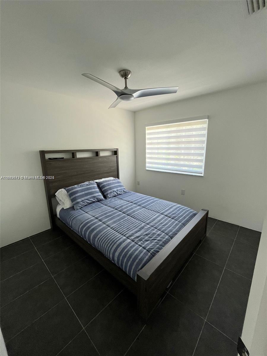 PEMBROKE ISLES 1 - Residential Lease
