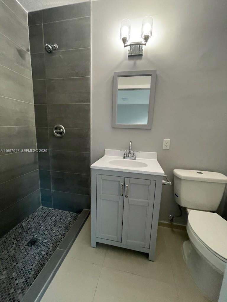 COUNTRY LAKE MANORS SEC 3 - Residential Lease