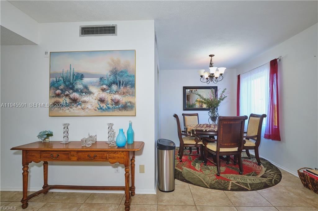 TOWERS CONDO - Residential