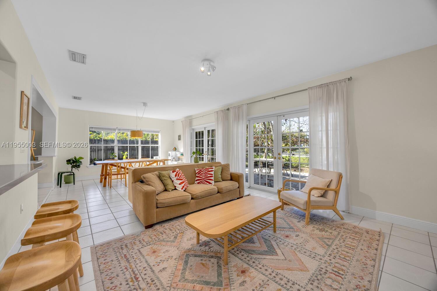 BEVERLY GARDENS - Residential