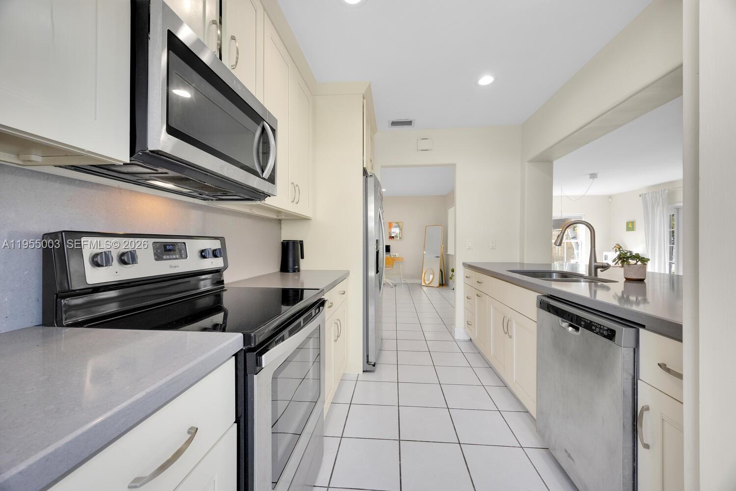 BEVERLY GARDENS - Residential