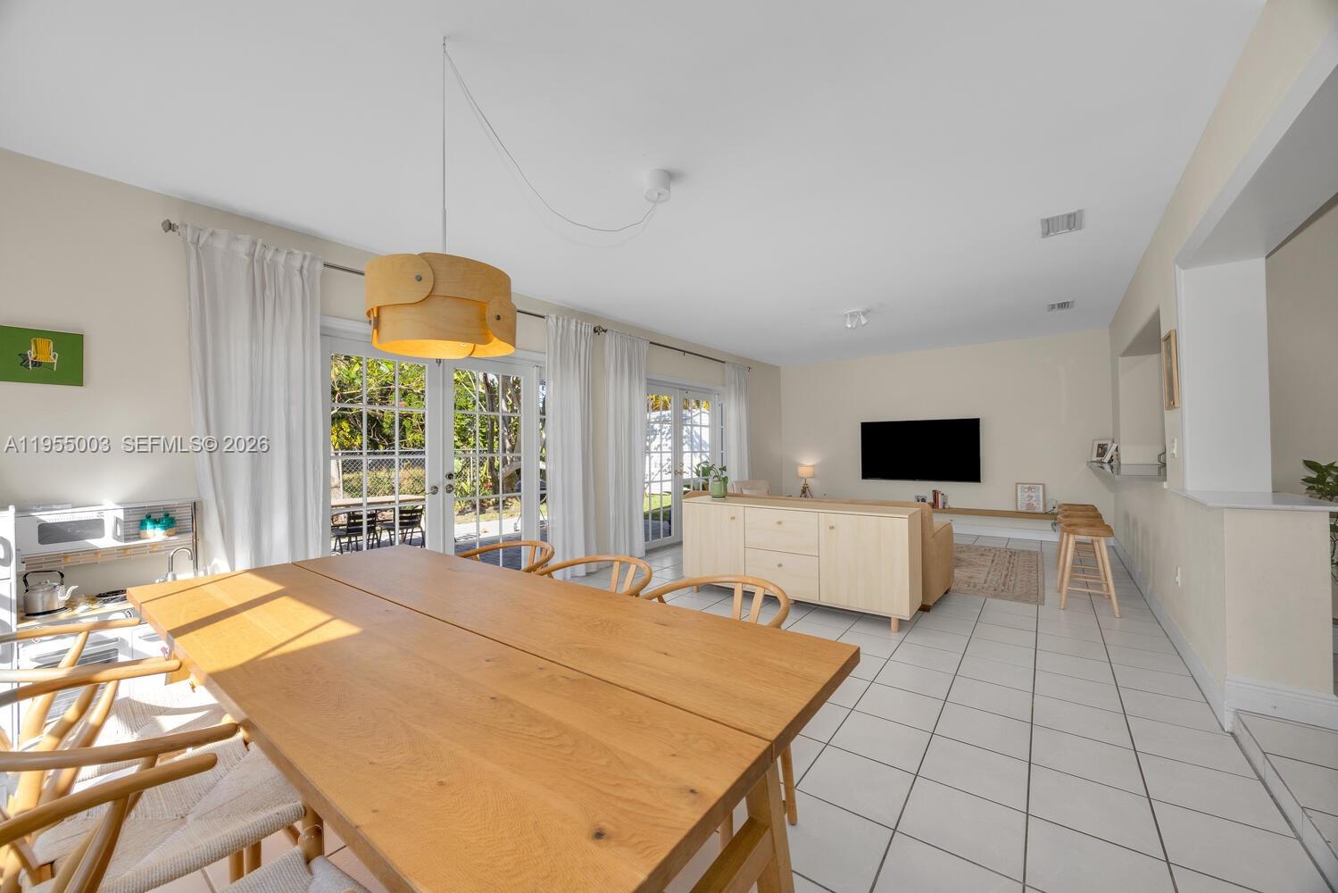 BEVERLY GARDENS - Residential