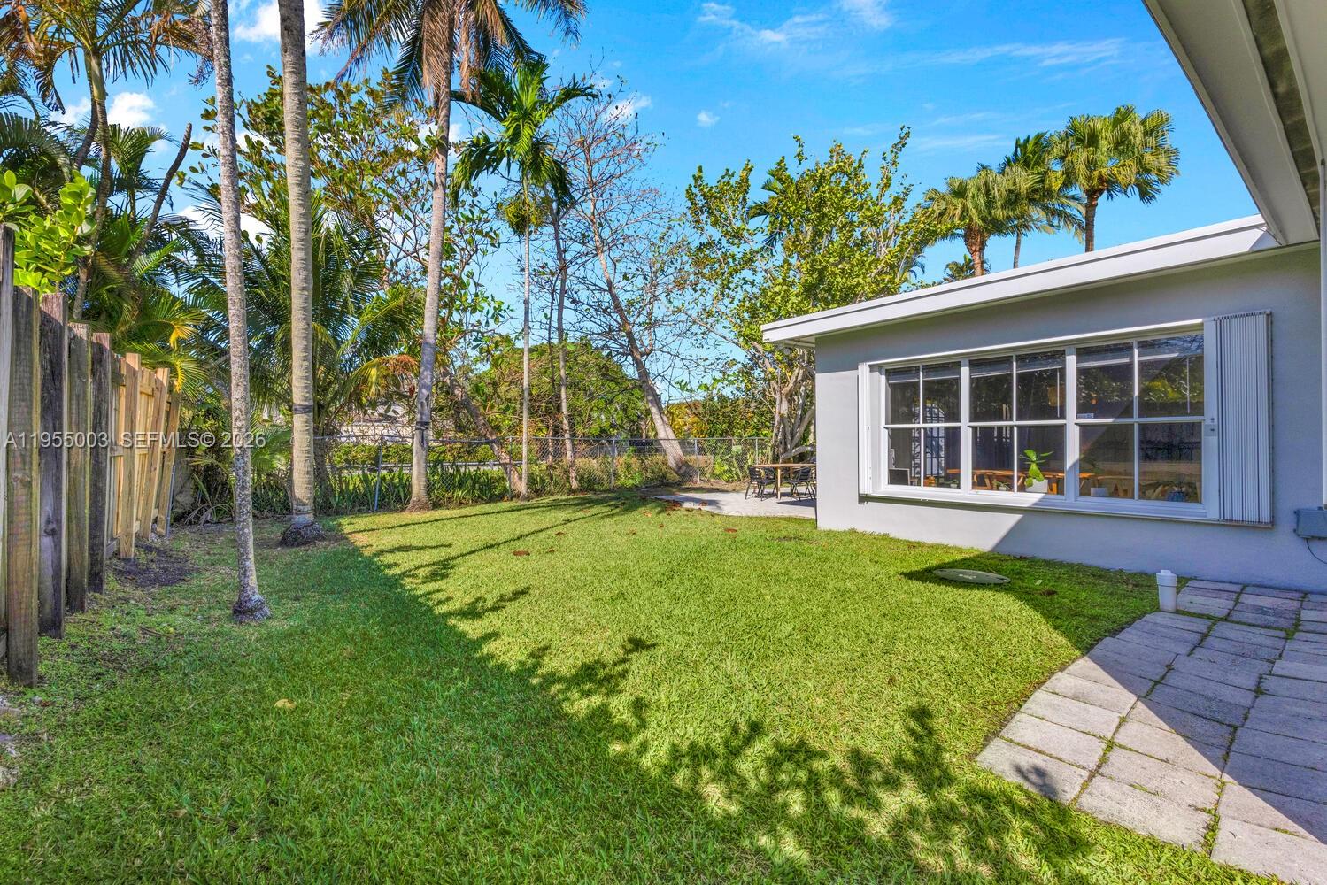 BEVERLY GARDENS - Residential