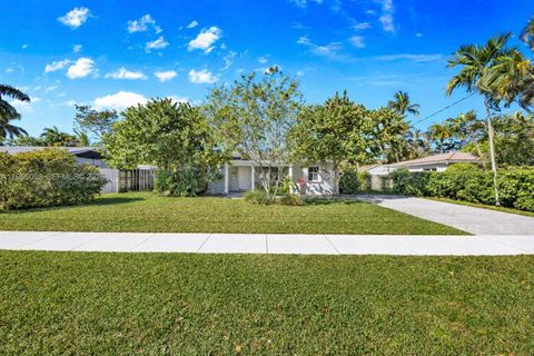 8230 SW 63rd Pl Miami FL 33143