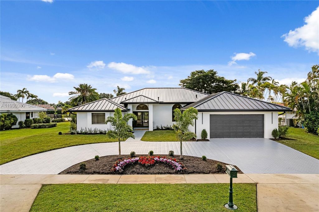 Photo of 11127 Boca Woods Ln, Boca Raton, FL 33428 (MLS # A11930389)