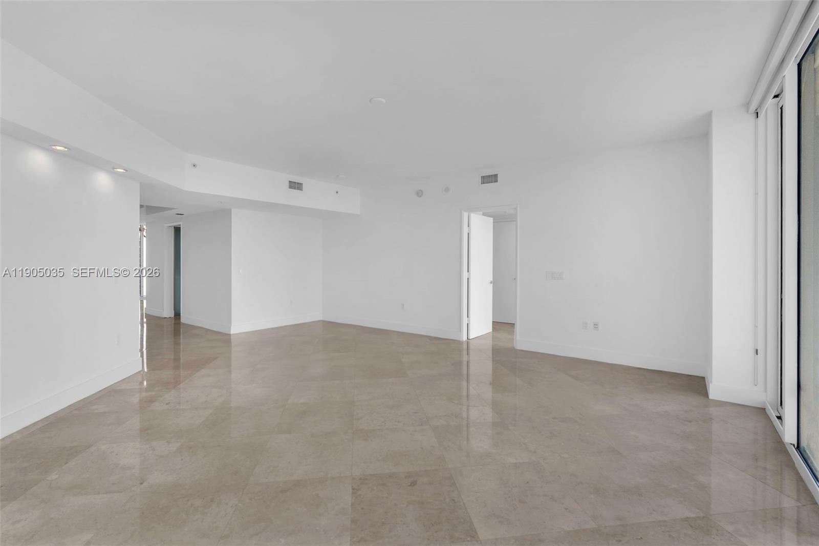 LAS OLAS RIVER HOUSE COND - Residential