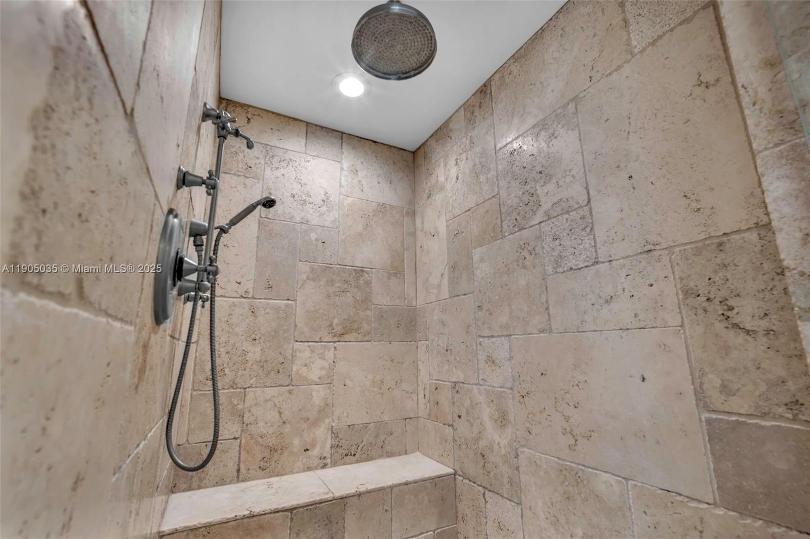 LAS OLAS RIVER HOUSE COND - Residential