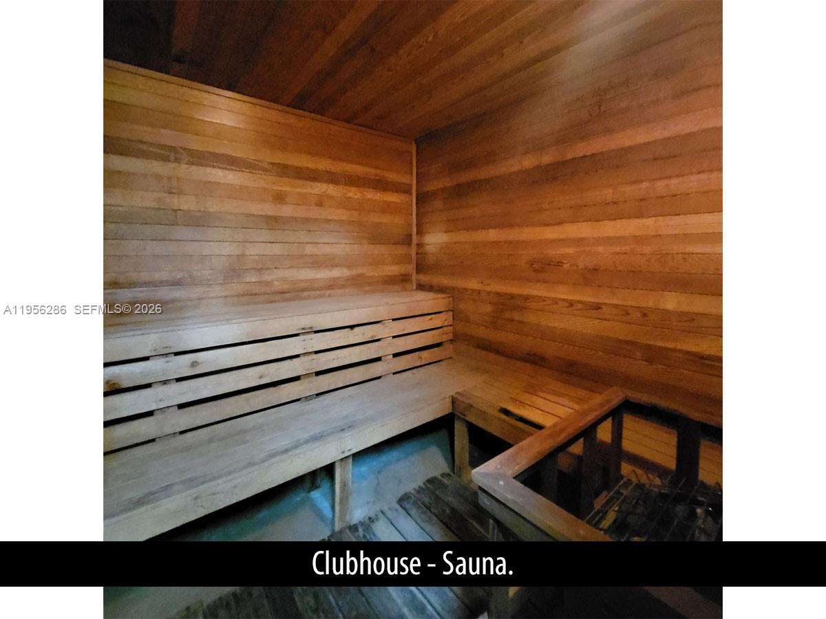 IMPERIAL TOWERS CONDO - Residential