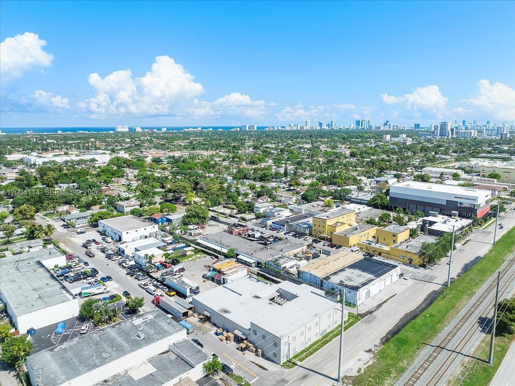 Photo of 2040 Liberty St, Hollywood, FL 33020 (MLS # A12004114)