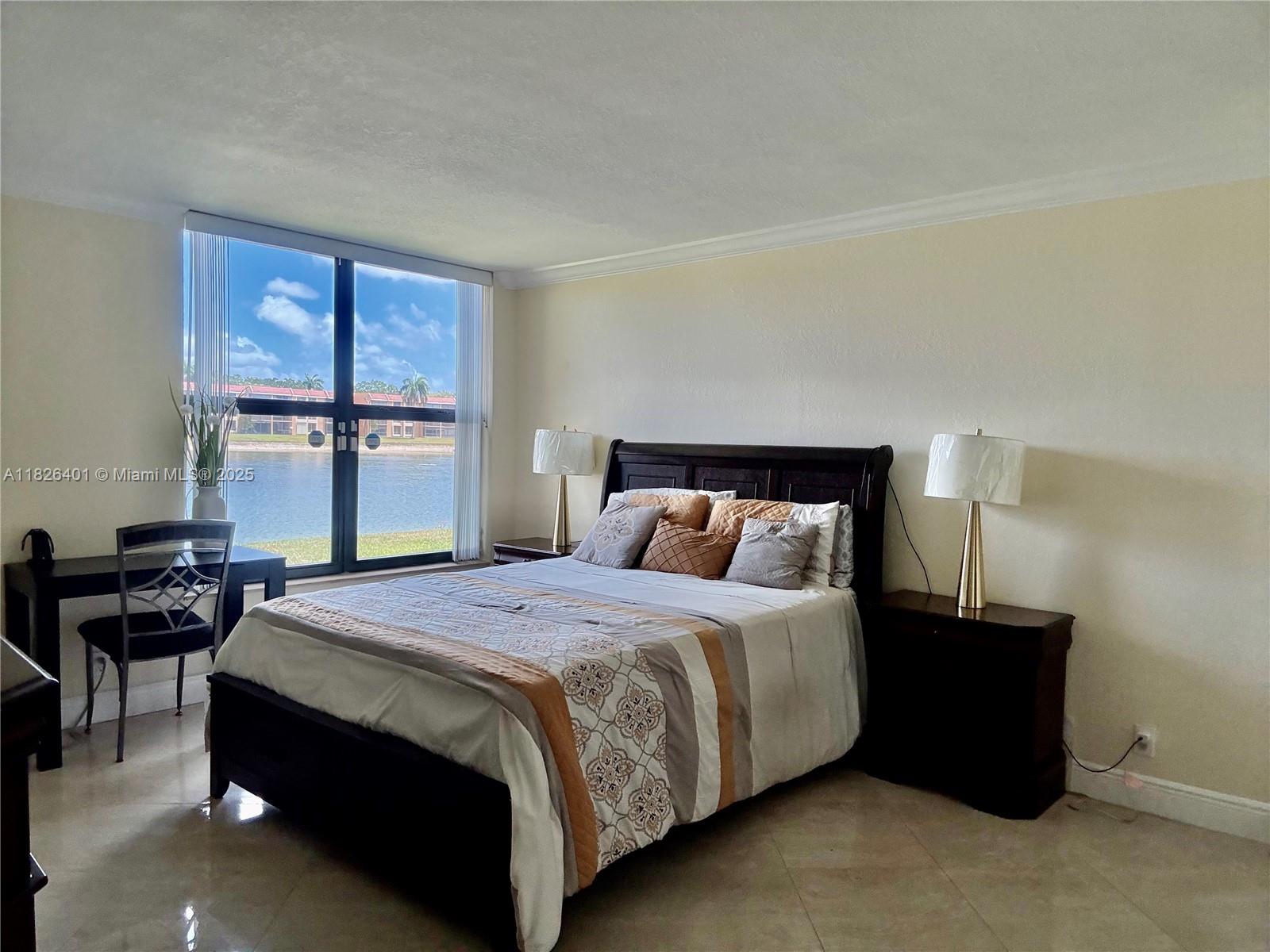 CORAL GATE IX CONDO - Residential