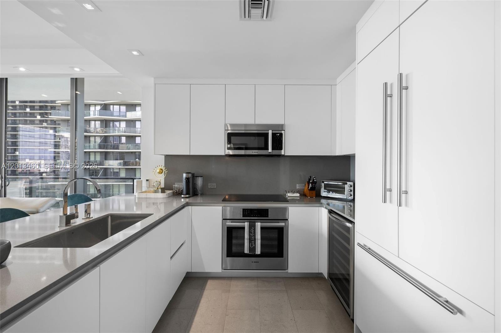 RISE CONDO - Residential Lease