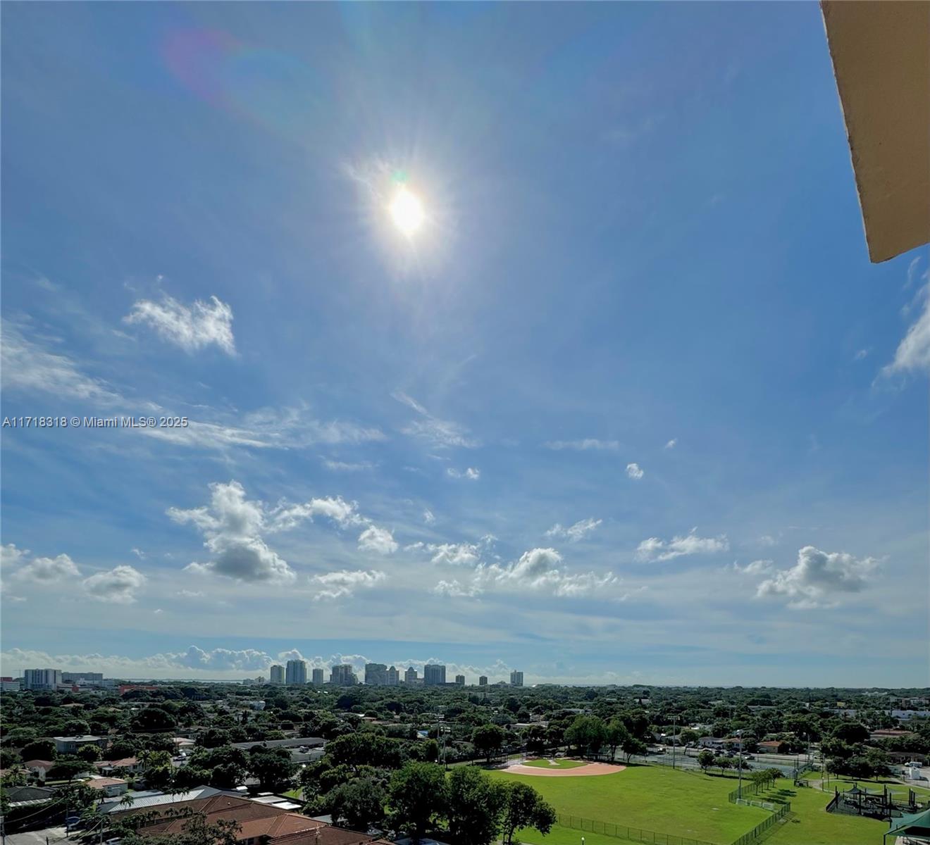 2665 Sw 37th Ave 1207, Miami, Broward County, Florida - 2 Bedrooms  
2 Bathrooms - 