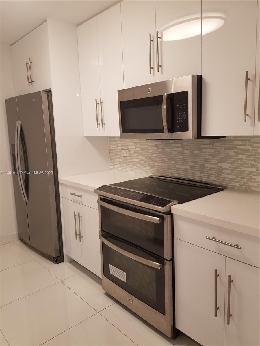 2651 NE 212th Ter 103