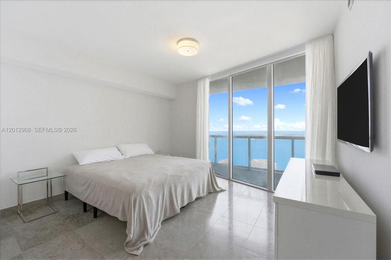 ICONBRICKELL CONDO NO 1 - Residential