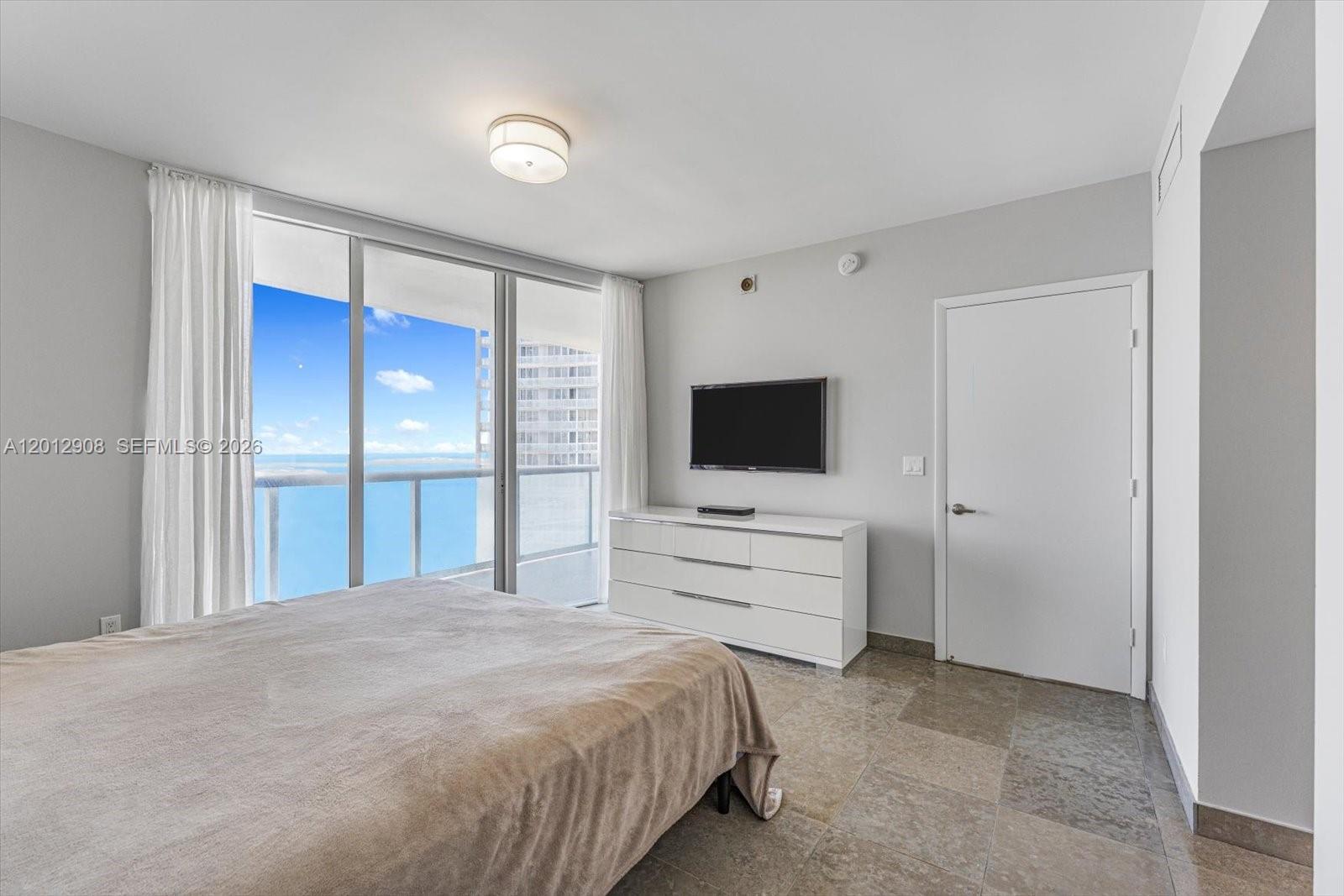 ICONBRICKELL CONDO NO 1 - Residential