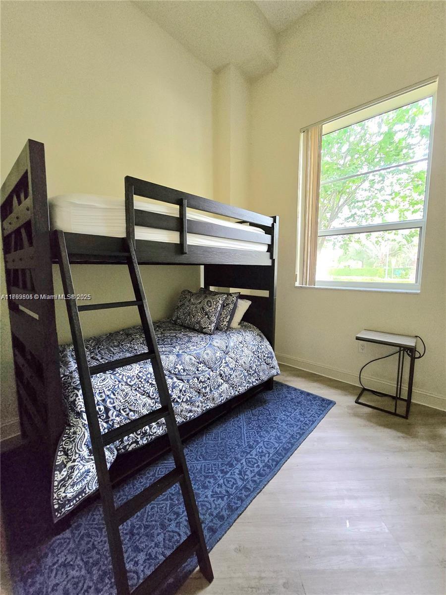 VERANDA CONDO - Residential