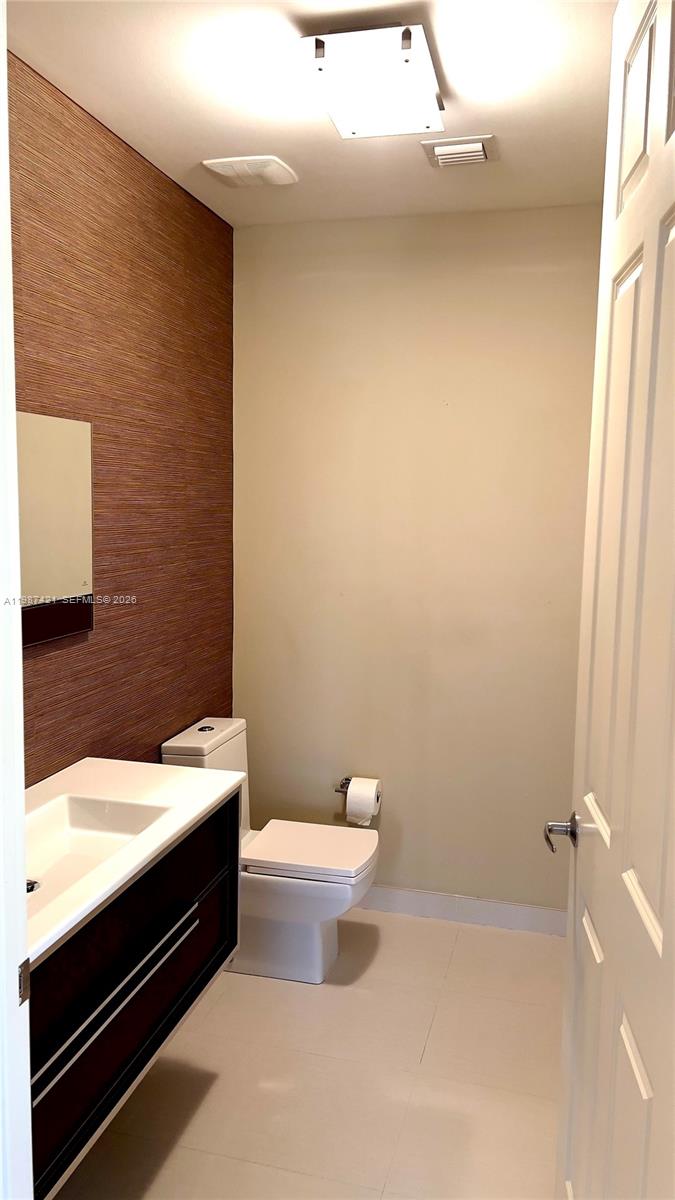 55 MERRICK CONDO - Residential Lease