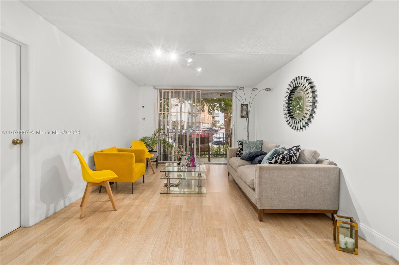 THREE HORIZONS EAST CONDO - Residential