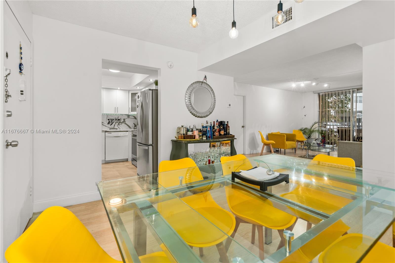 THREE HORIZONS EAST CONDO - Residential