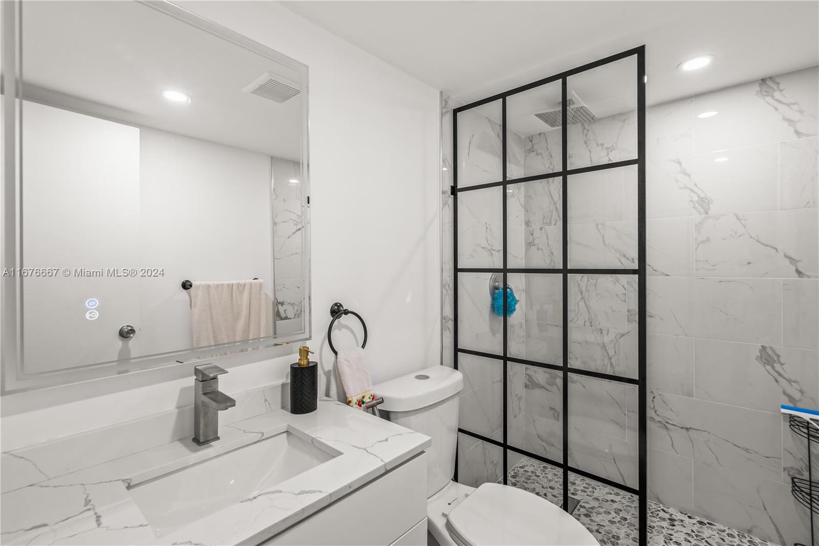 THREE HORIZONS EAST CONDO - Residential