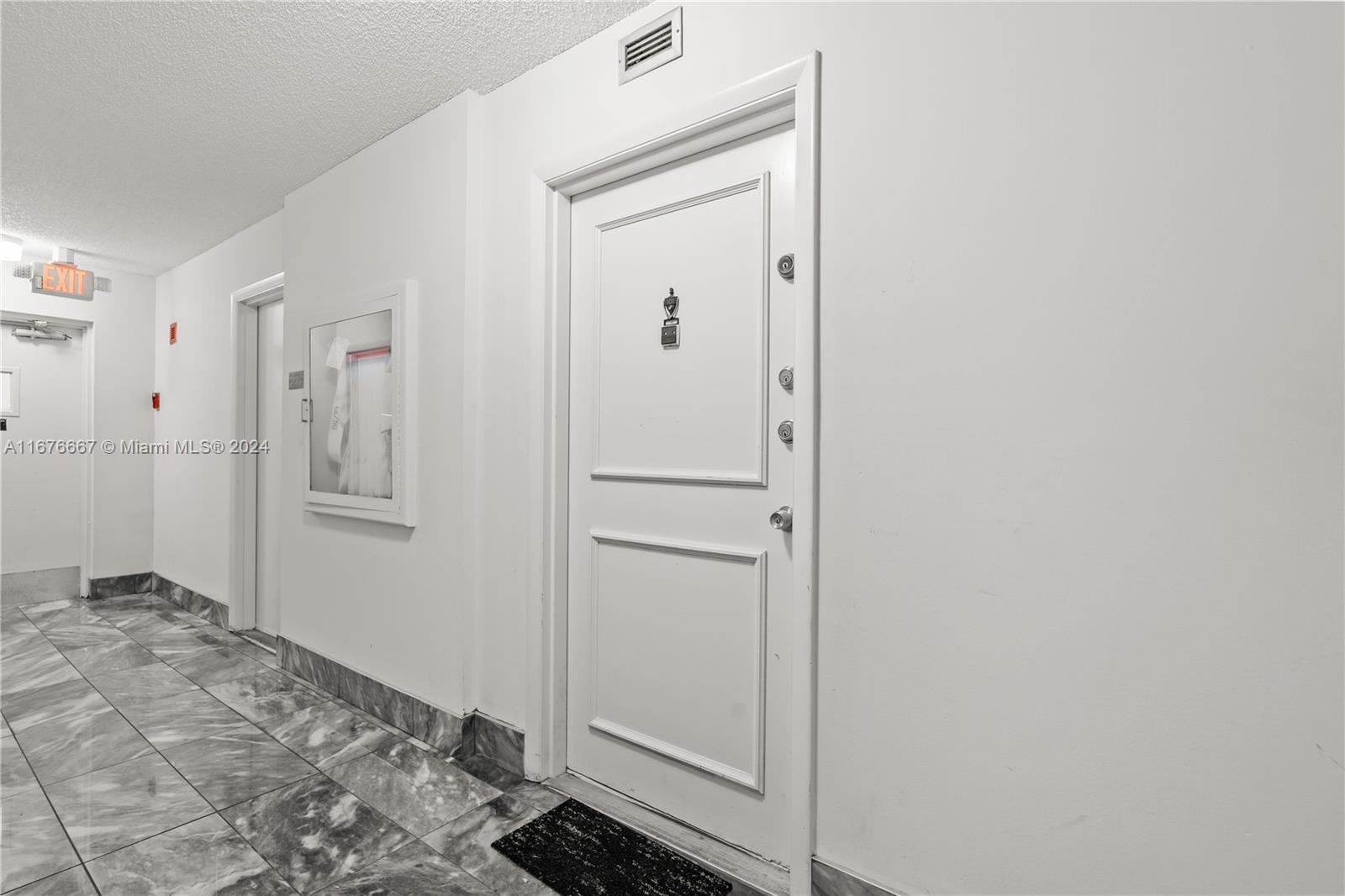 THREE HORIZONS EAST CONDO - Residential