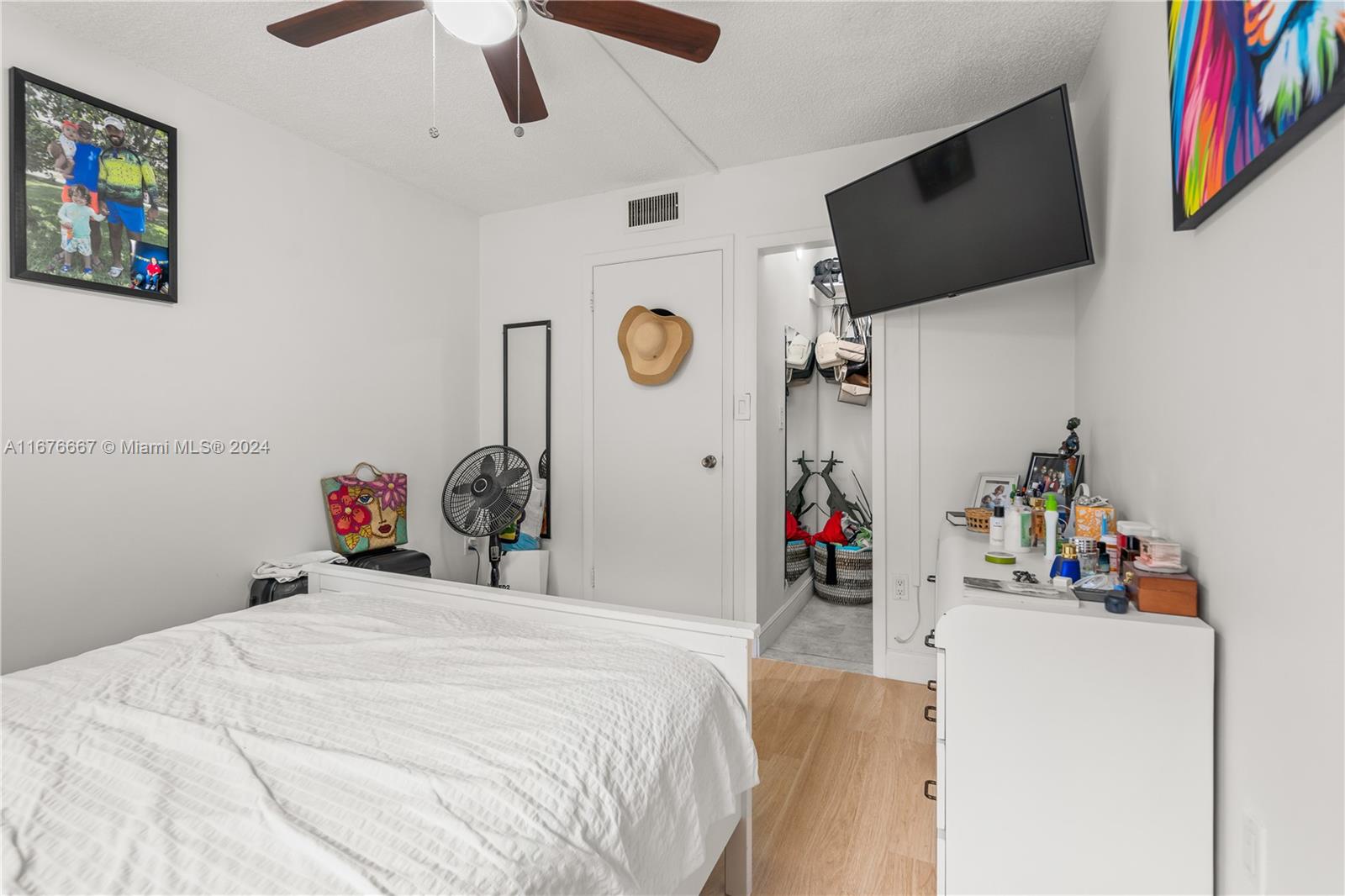 THREE HORIZONS EAST CONDO - Residential