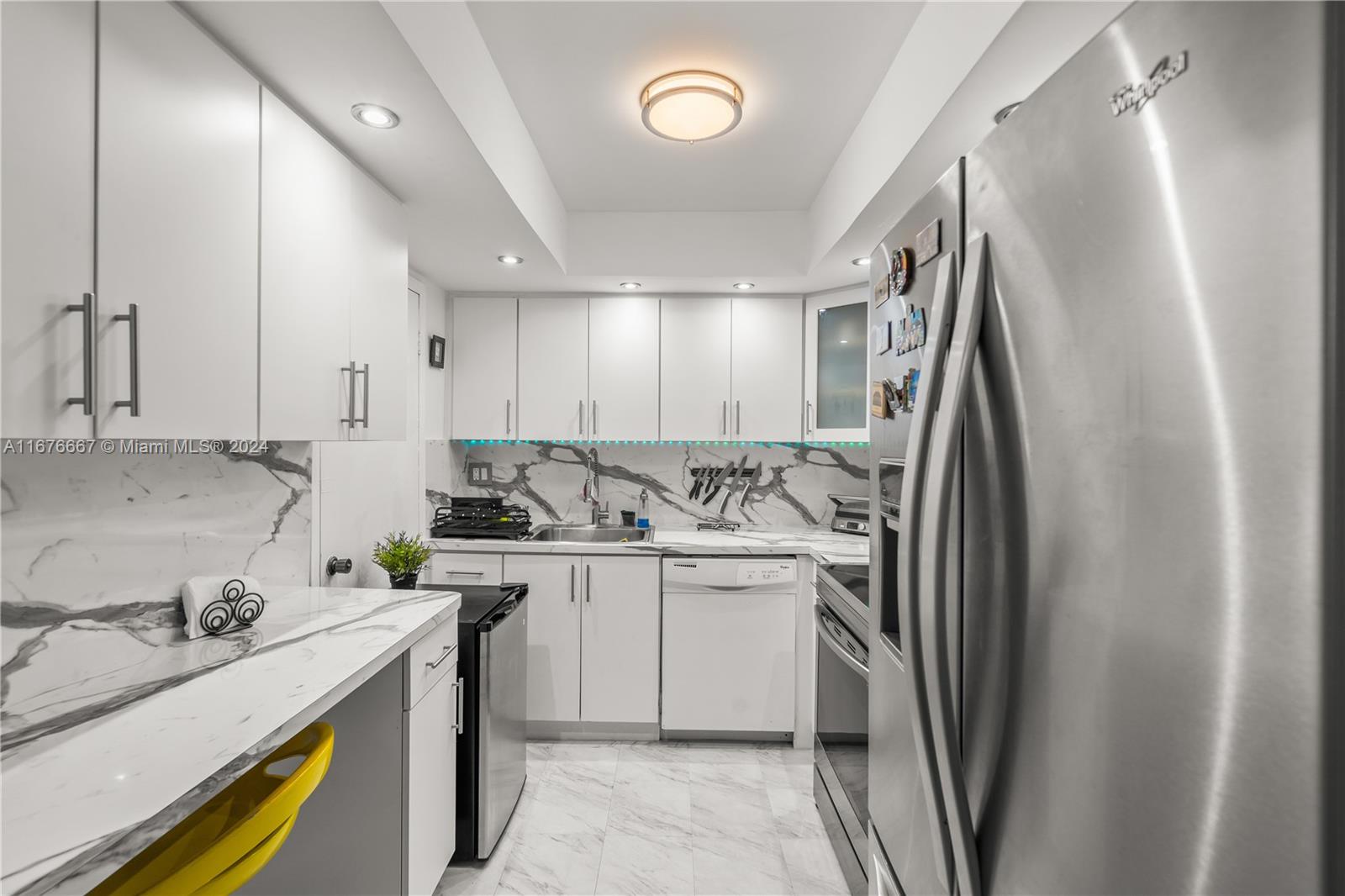 THREE HORIZONS EAST CONDO - Residential