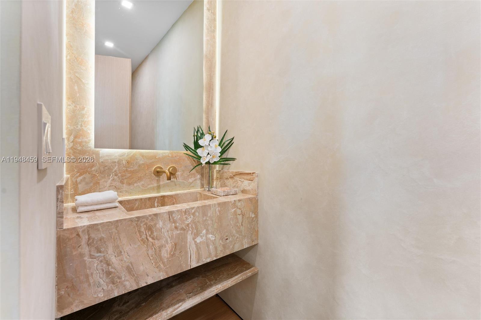 ROCKDALE HILL SUB - Residential