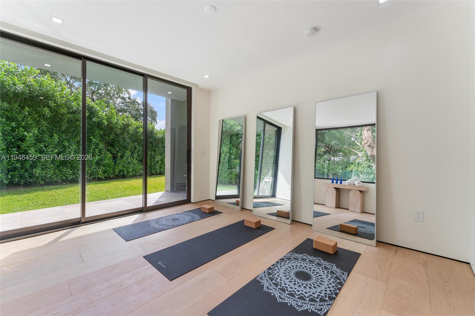 ROCKDALE HILL SUB - Residential