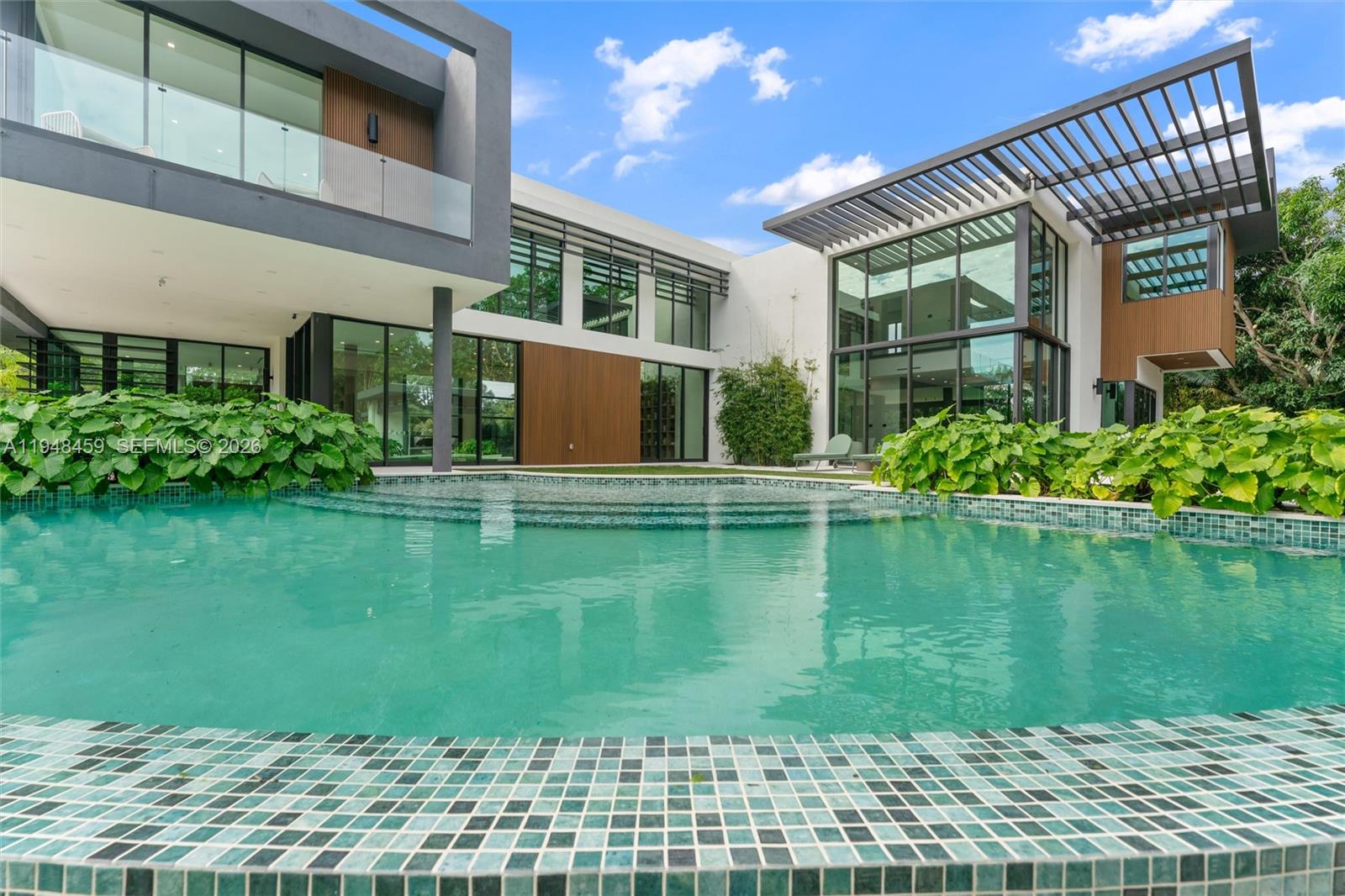 ROCKDALE HILL SUB - Residential