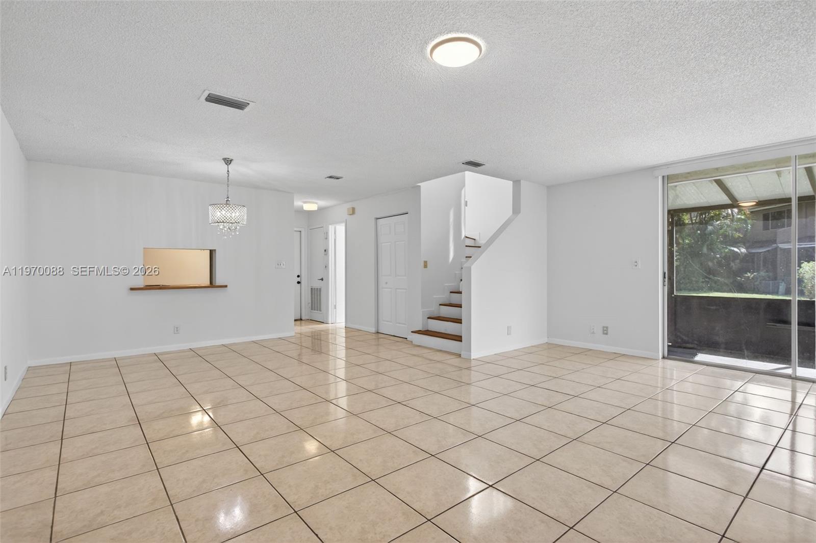 HAMPTONS OF NORTH LAUDERD - Residential