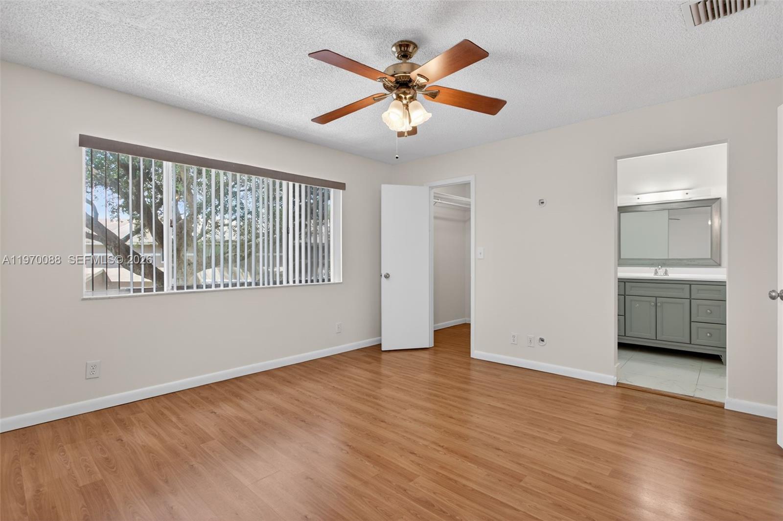 HAMPTONS OF NORTH LAUDERD - Residential