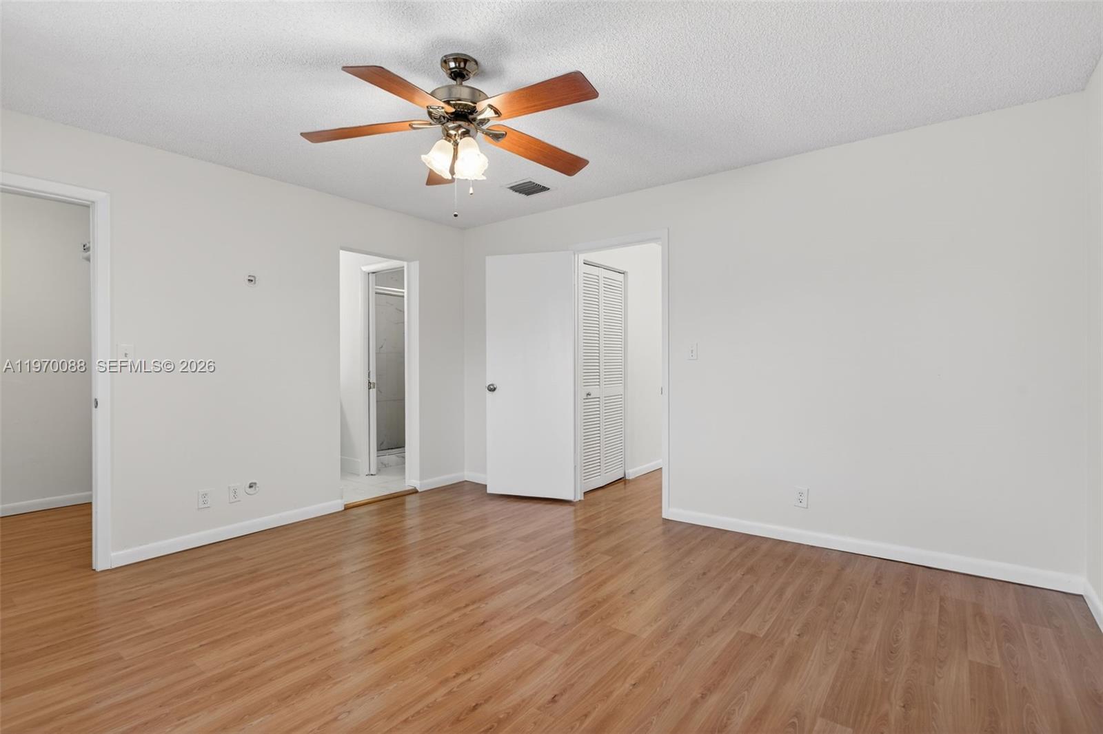 HAMPTONS OF NORTH LAUDERD - Residential