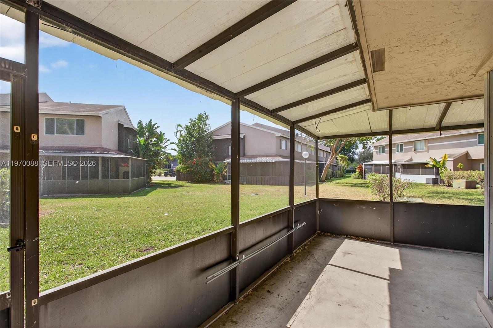 HAMPTONS OF NORTH LAUDERD - Residential