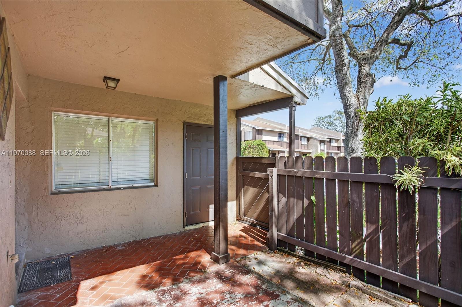 HAMPTONS OF NORTH LAUDERD - Residential