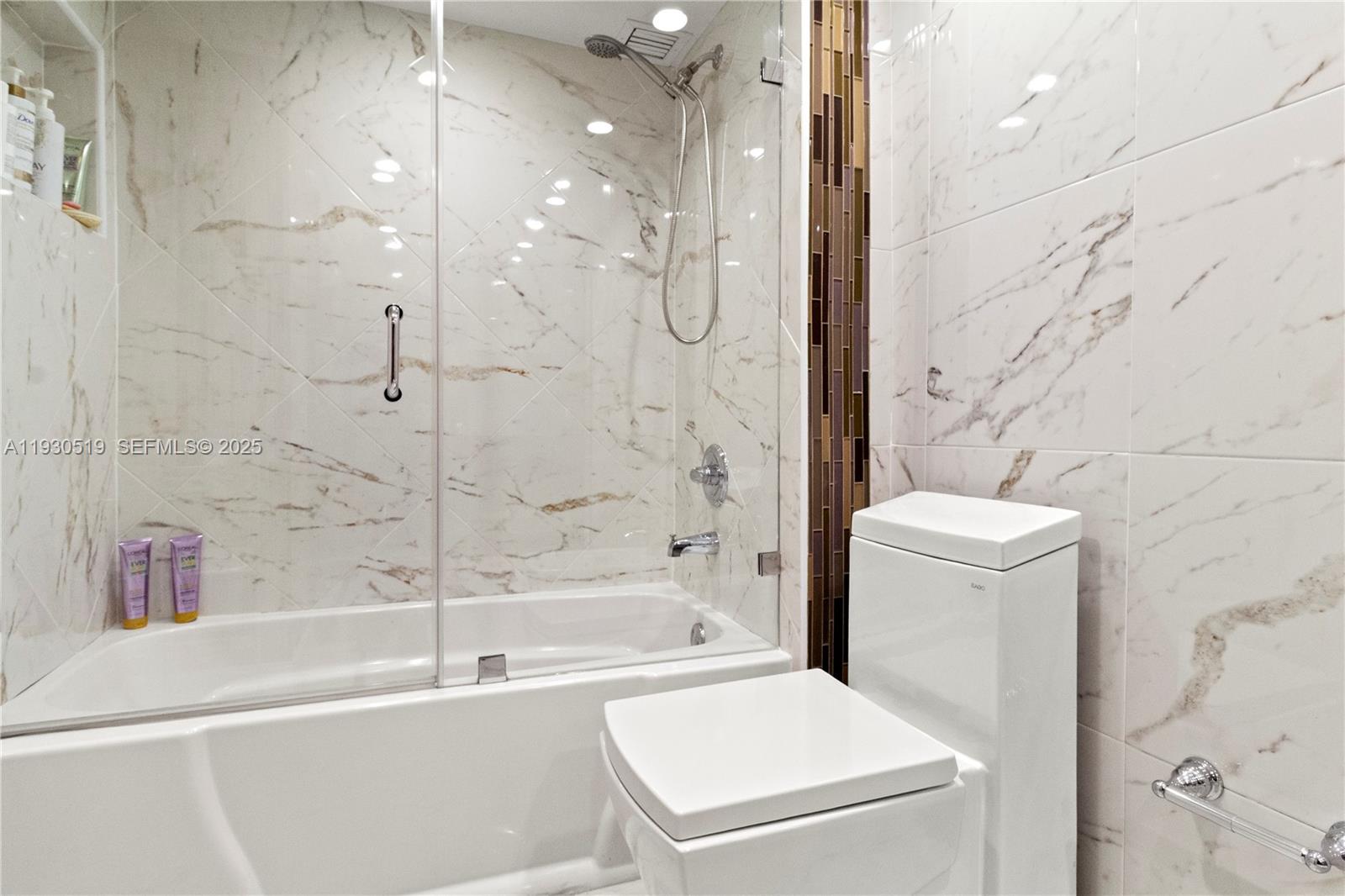 LA MER ESTATES WEST CONDO - Residential