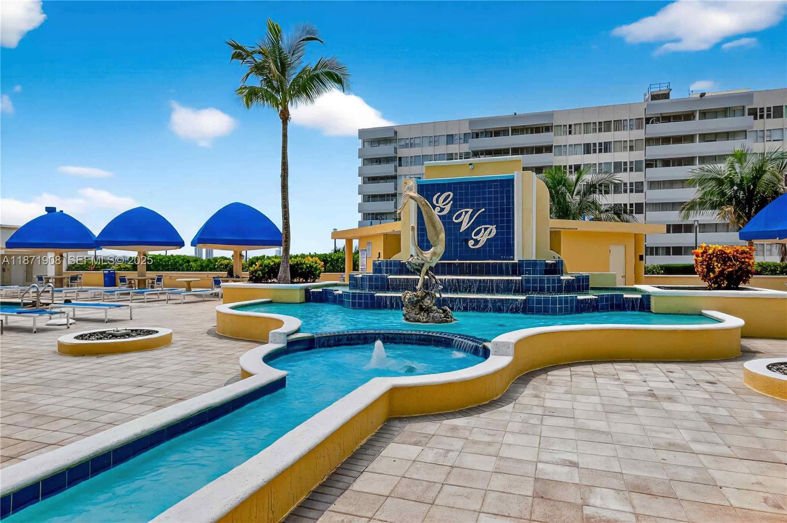 THE GRANDVIEW PALACE COND - Residential