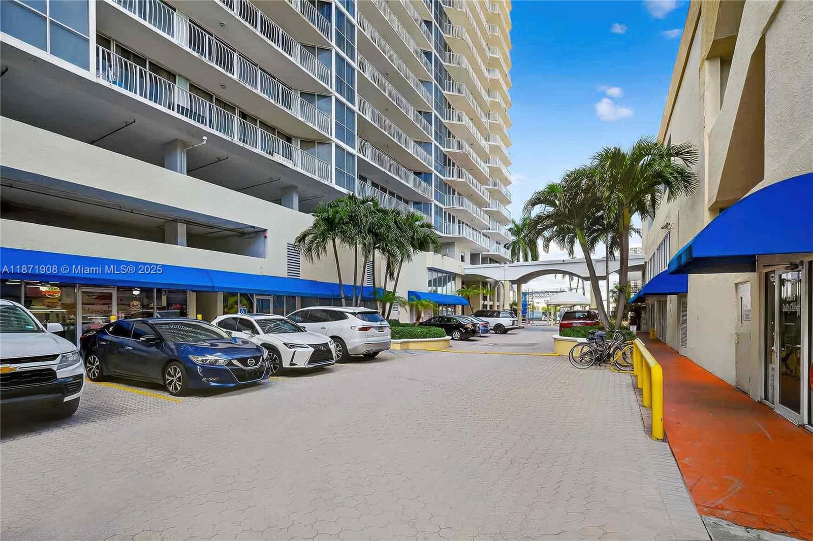 THE GRANDVIEW PALACE COND - Residential