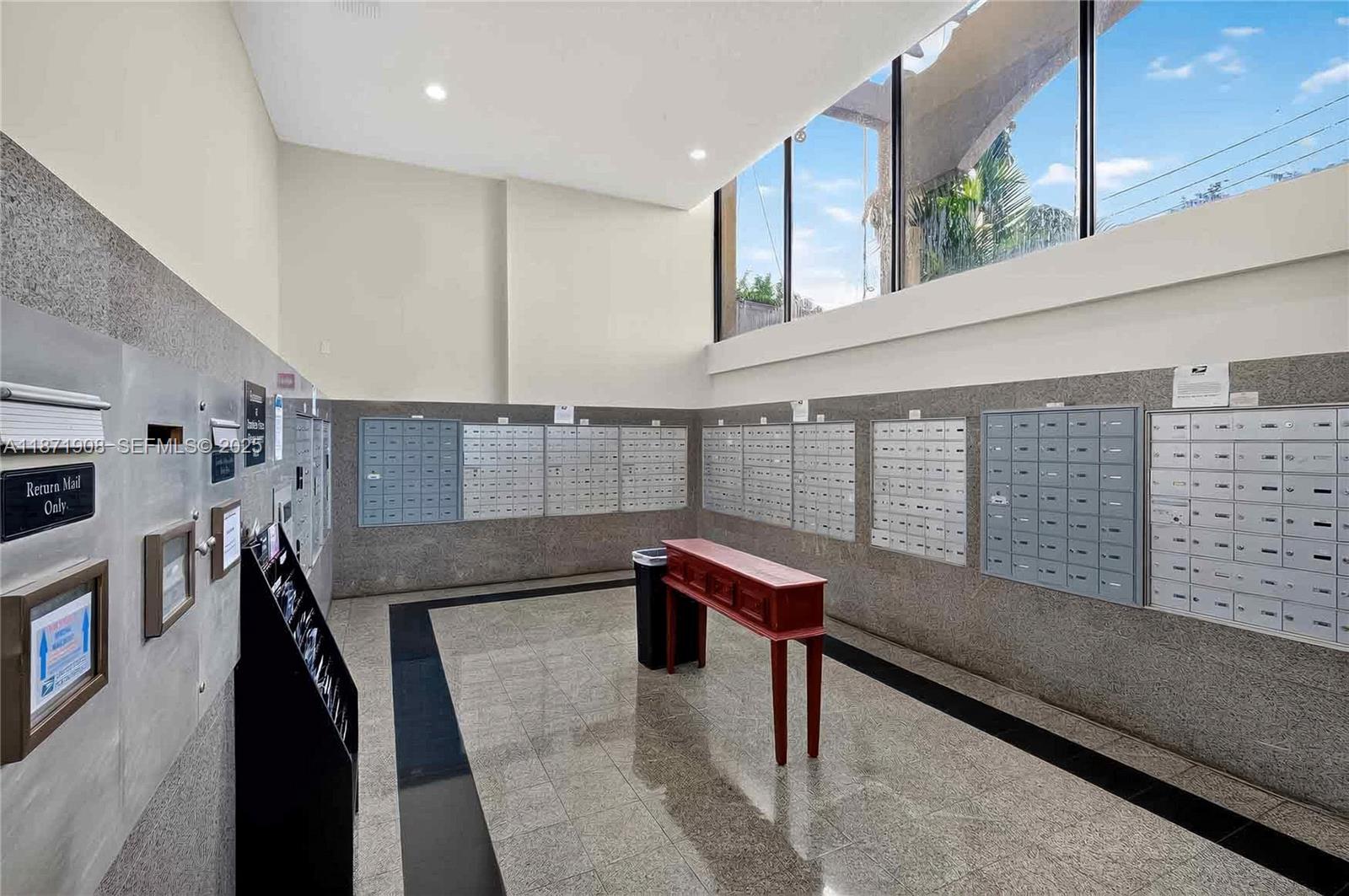 THE GRANDVIEW PALACE COND - Residential