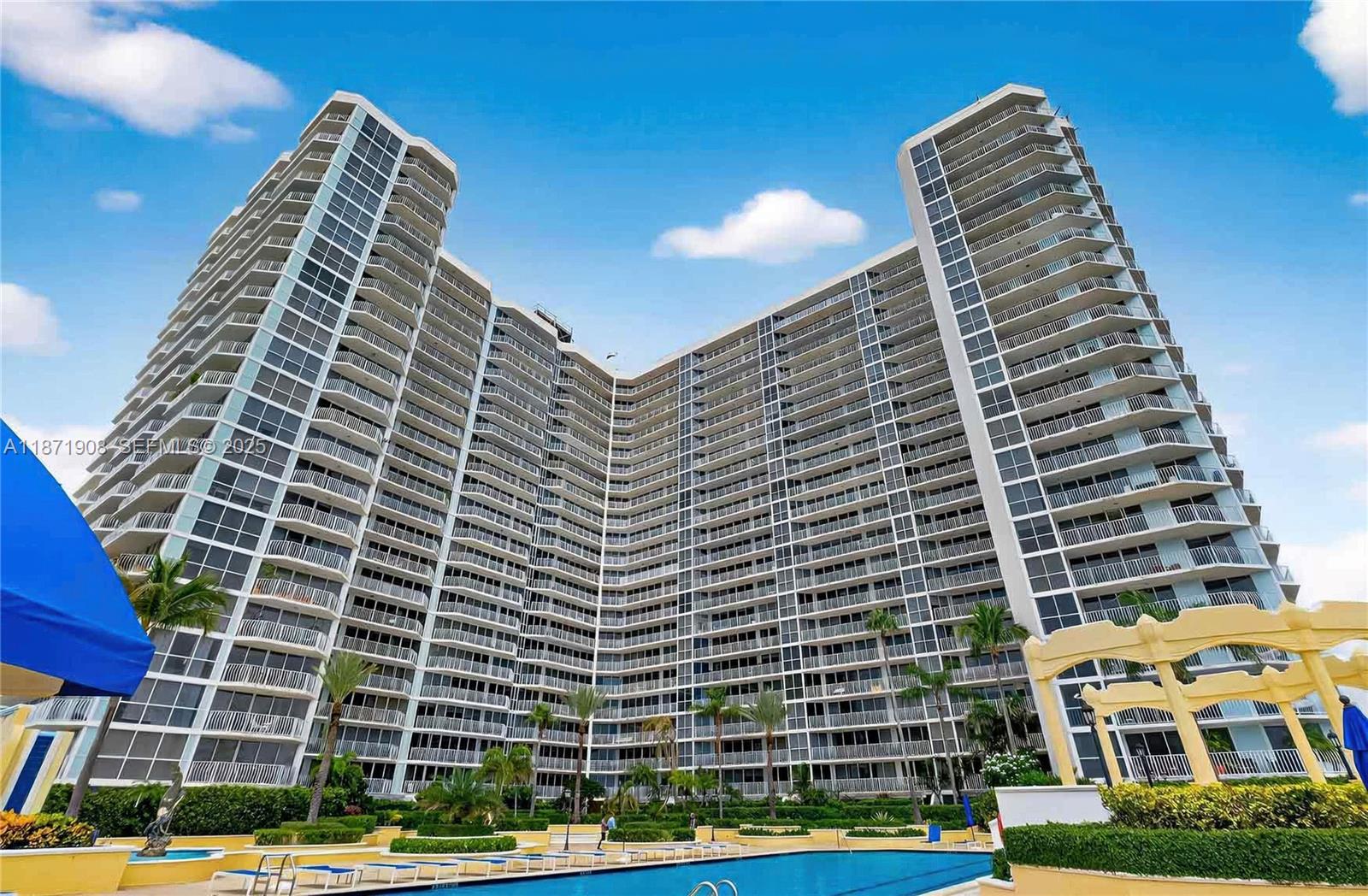 THE GRANDVIEW PALACE COND - Residential